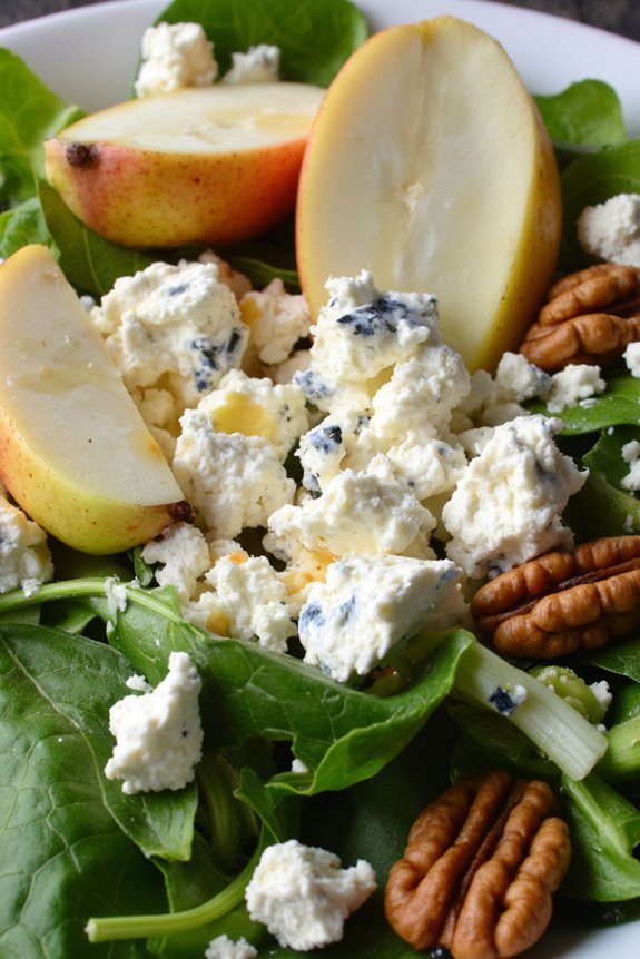 creamy bleu cheese salad